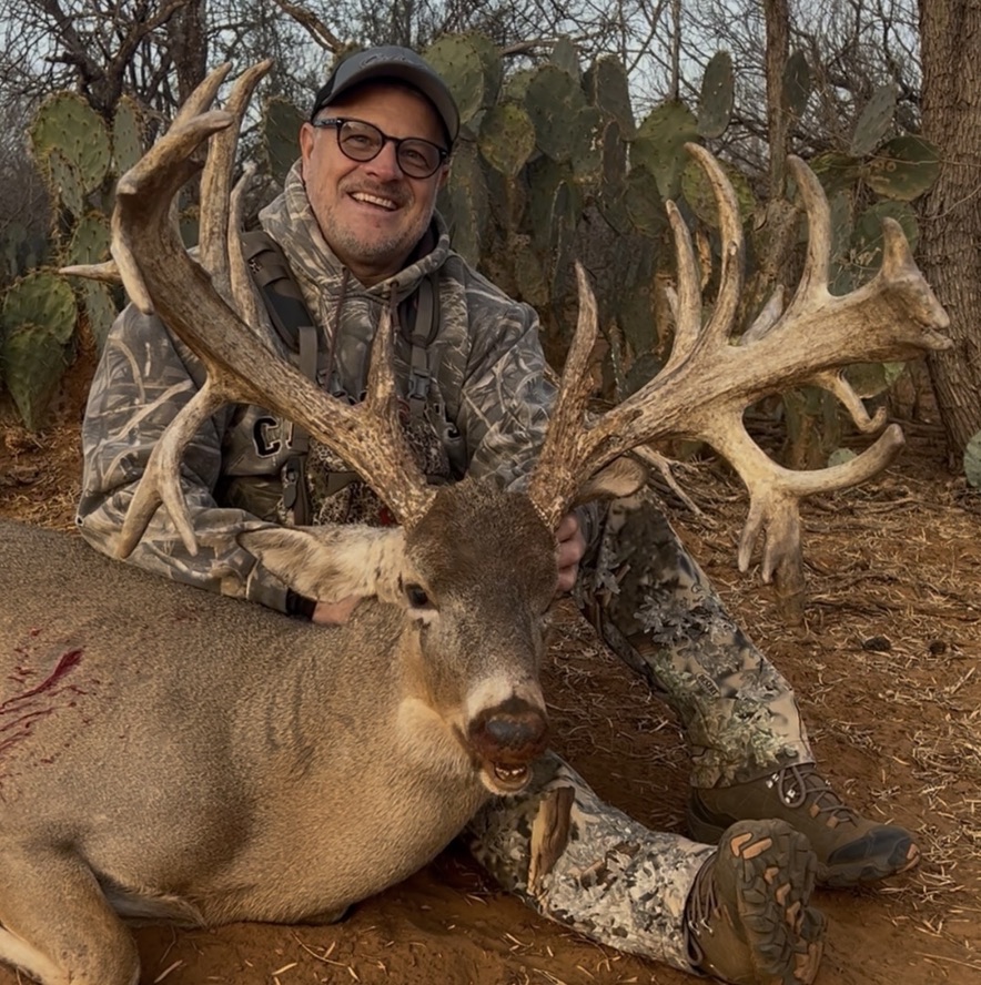Deer hunting at TLowe Outfitters